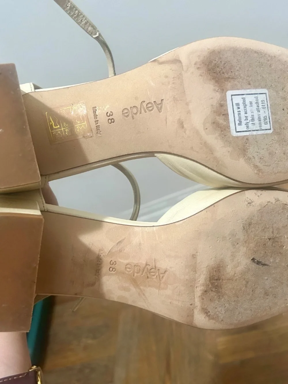 Aeyde EU38 Cream Block Heels